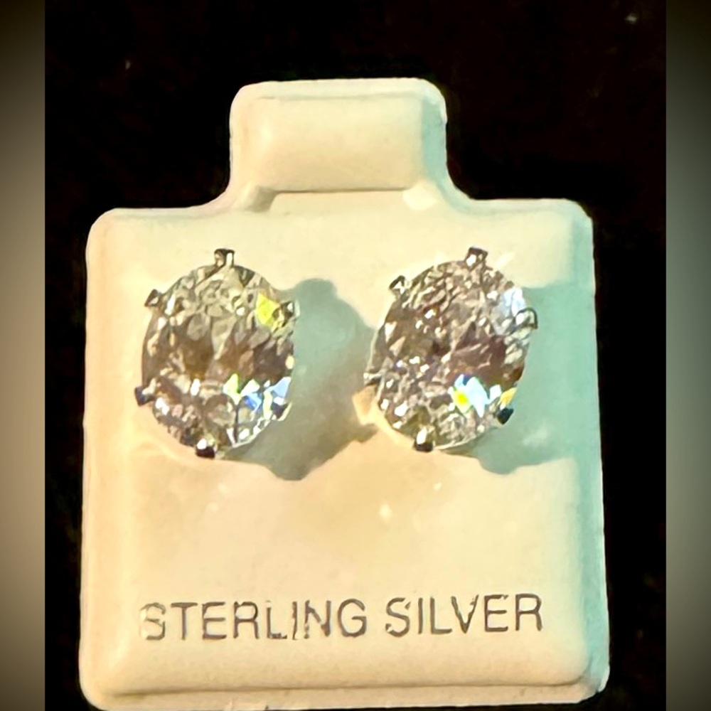 💎 New! Sterling Silver Oval CZ Stud Earrings